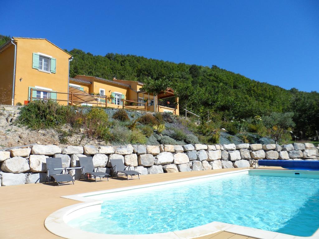 Le Jas Du Gabian Hotel Volonne Exterior photo